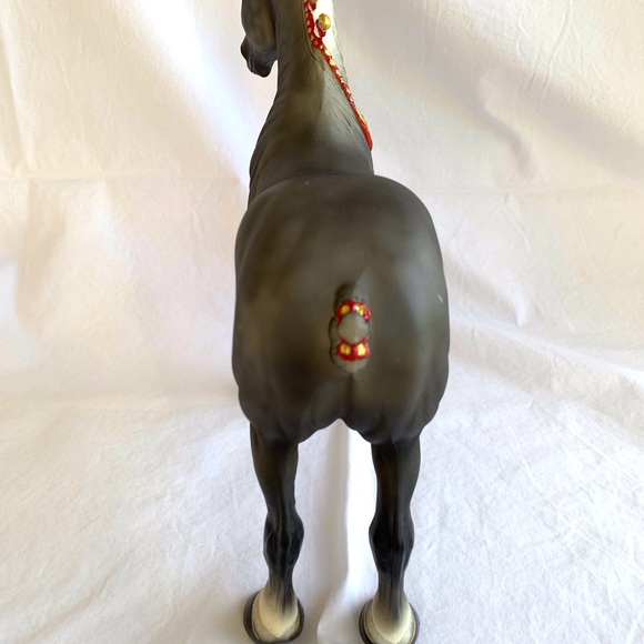 Peter Stone Draft Horse Dapple Gray w 14k Gold Accents Hooves, Bobs & Tail OOAK - Picture 6 of 13